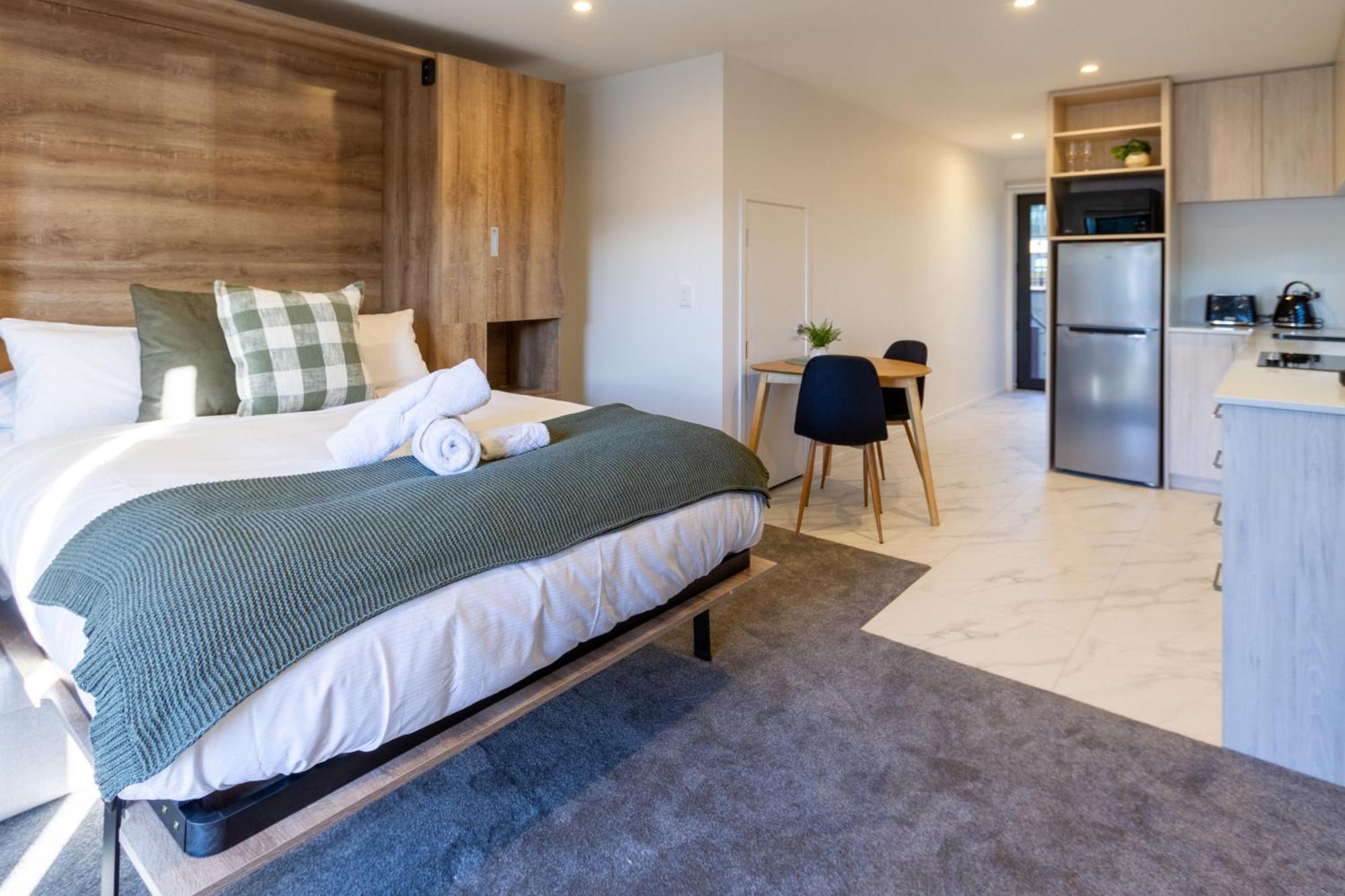 Single Level Studio Escape On Wilmer St - Central Christchurch Exterior photo